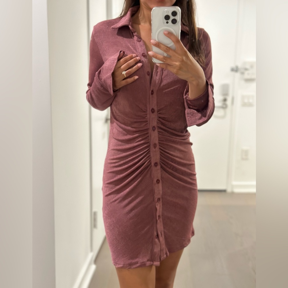 With Jean inspired ruched dress. Mauve.